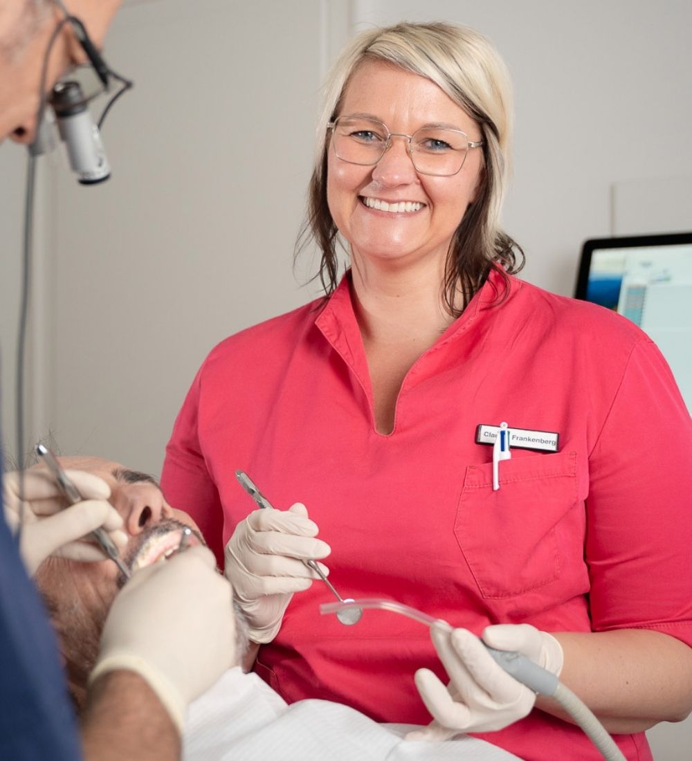 Professionelle Parodontologie- und Zahnfleischbehandlung bei Dr. Hennies in Göttingen